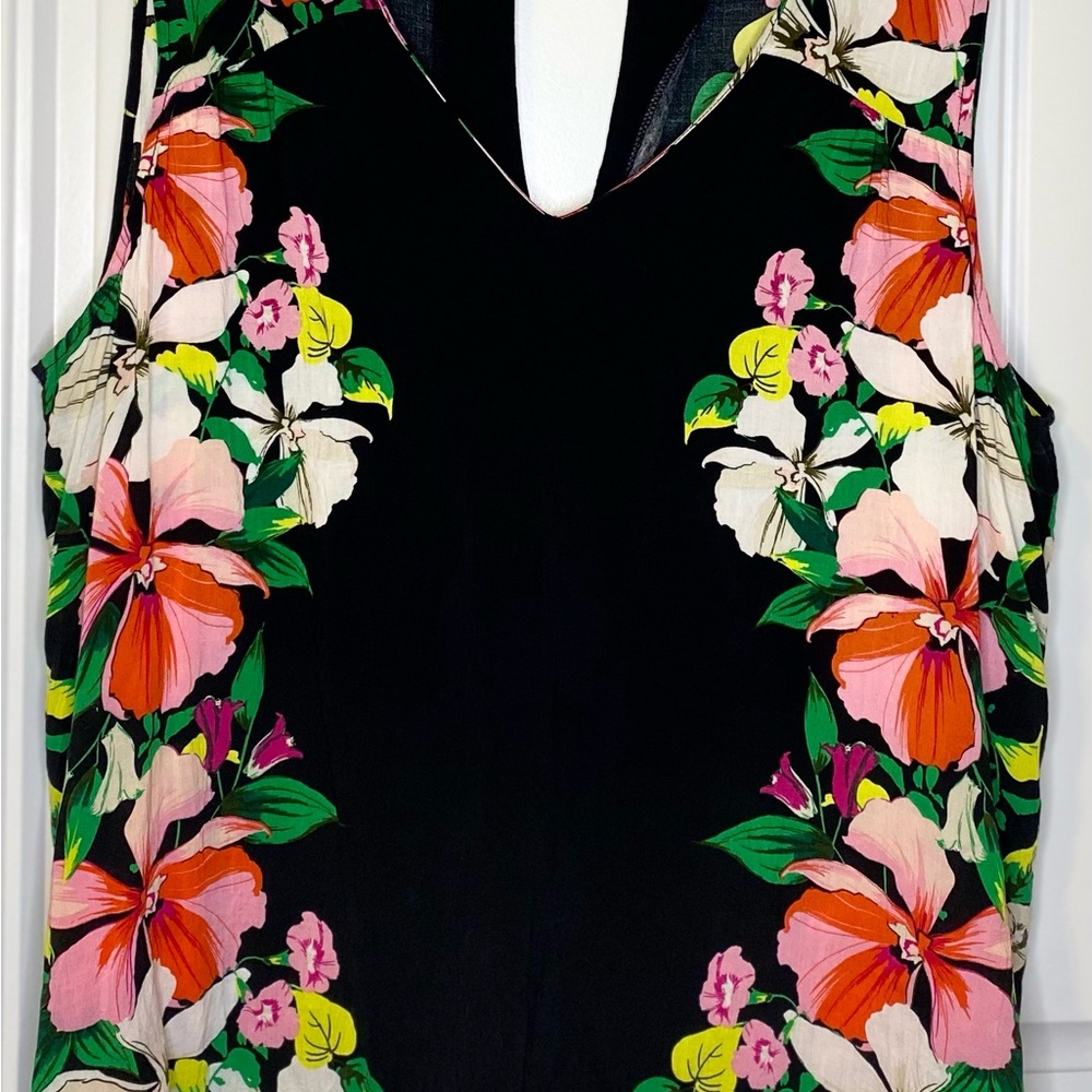 Old Navy women's black, red, and green sleeveless top size 1X - Picture 4 of 5
